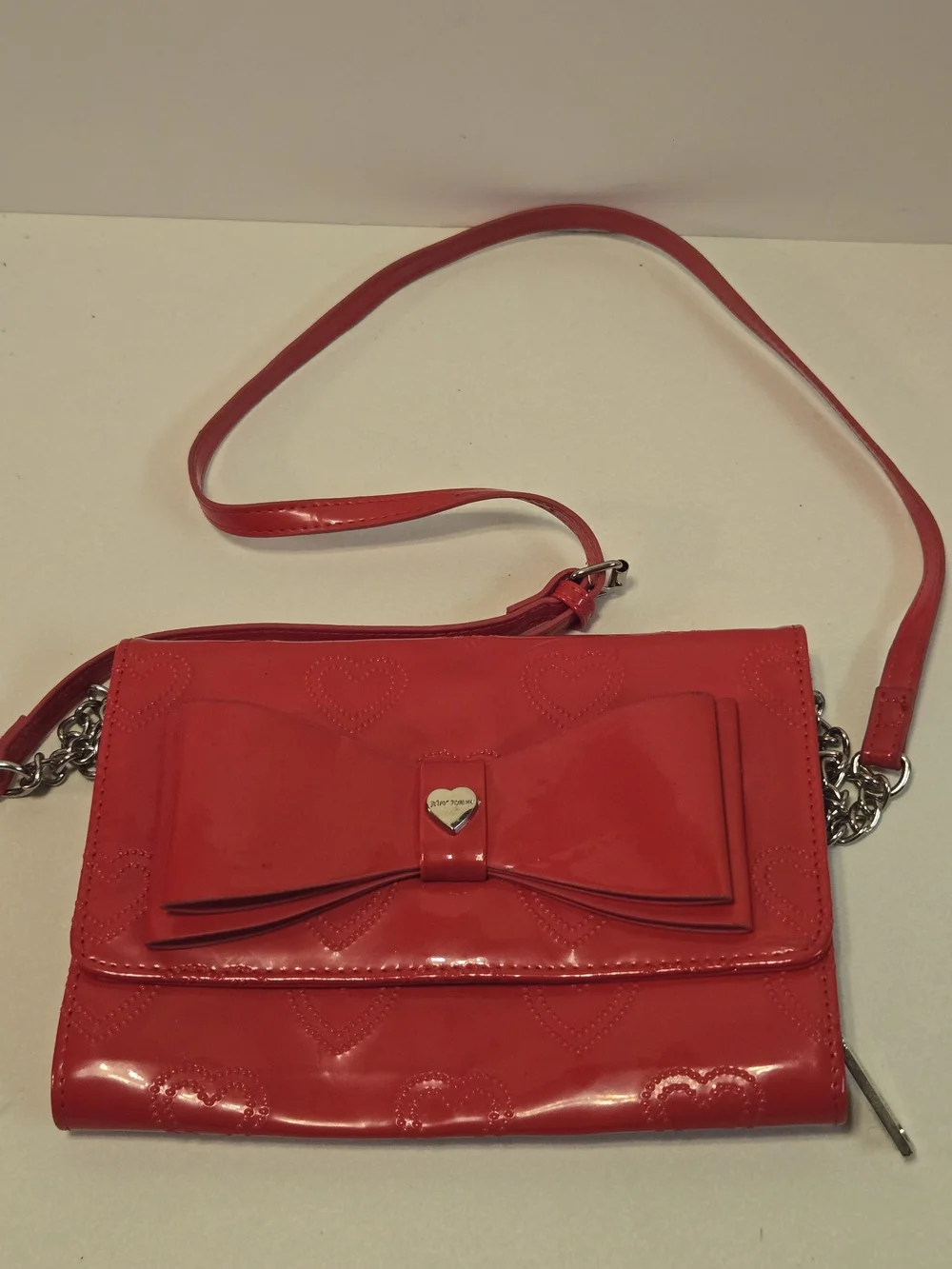 Betsey Johnson Red Heart-Detail Bow Crossbody Bag